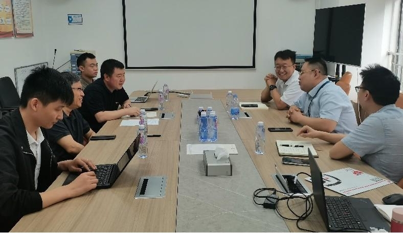 深圳市高校教育信息化学会一行访问ug环球工