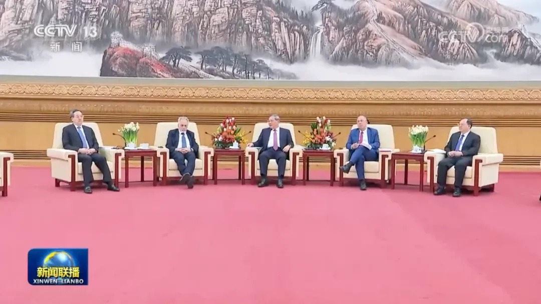 ug环球体育两位外国专家受邀与李强总理进行新春座谈
