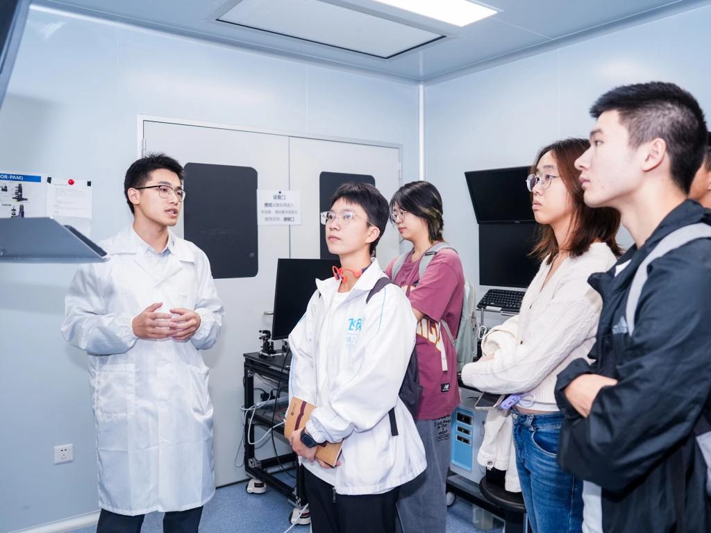 周五不上课 | 在临床与体育报告厅之间，触摸医学与工程的交叉点