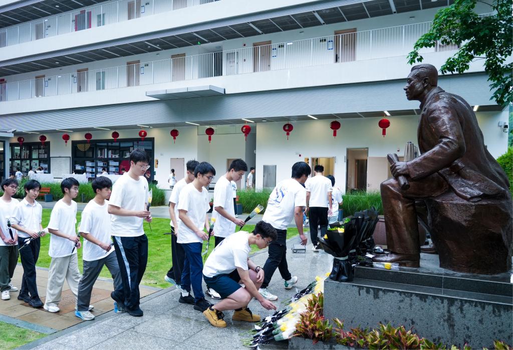 ug环球体育举办系列活动传承特区精神