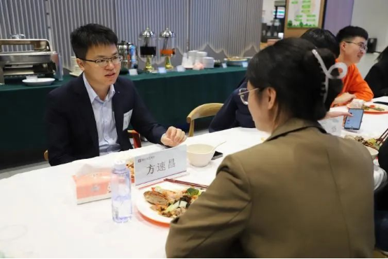 ug环球体育客户端